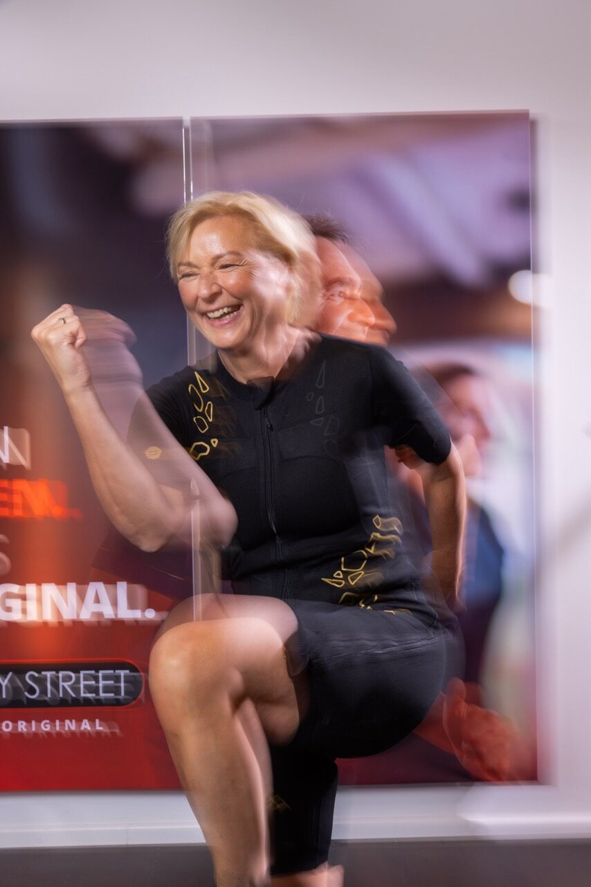 Donna che si allena con energia da Bodystreet